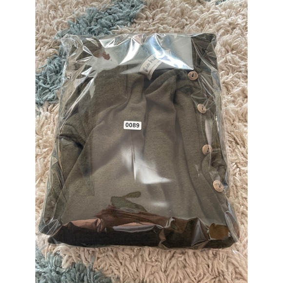 Three Bird Nest Olive Green Long Sleeve Button Front Jumpsuit Size Small - Picture 5 of 5